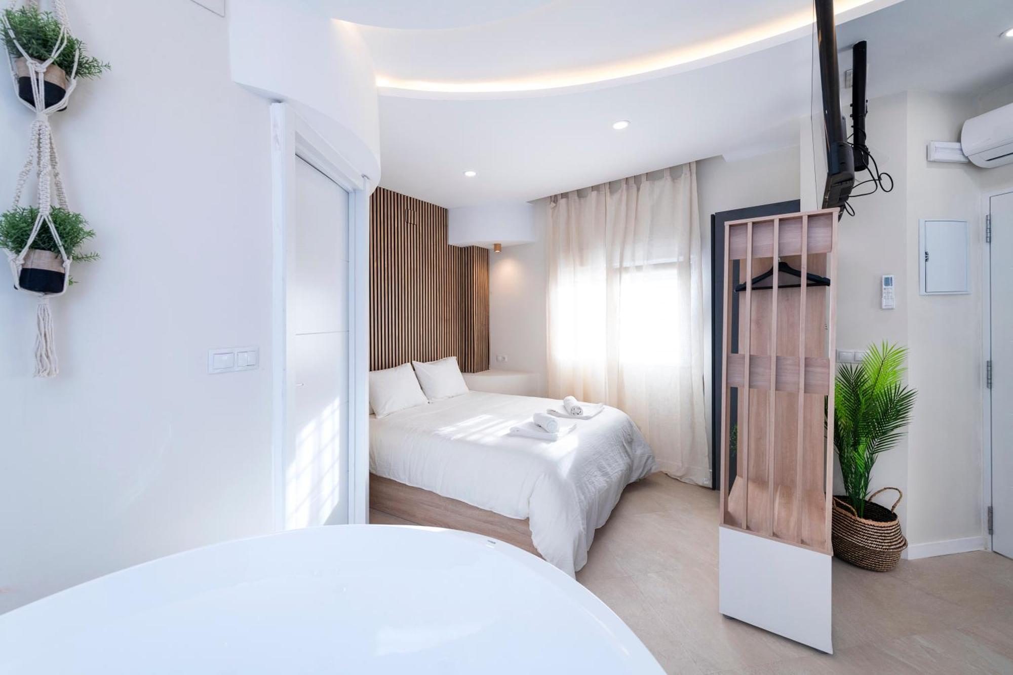Malaga Boutique V.V Luxury Jacuzzy Appartement Buitenkant foto