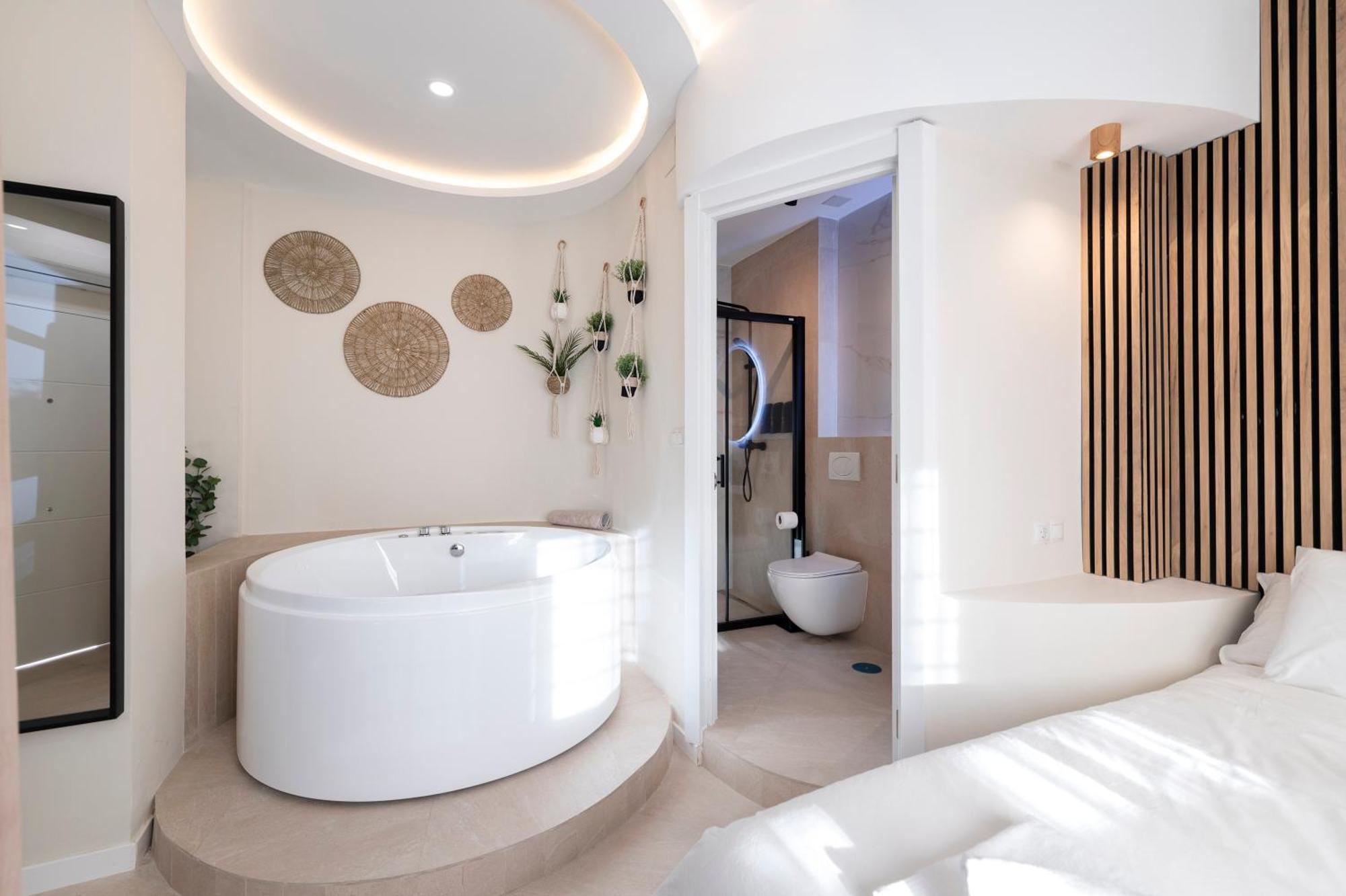Malaga Boutique V.V Luxury Jacuzzy Appartement Buitenkant foto