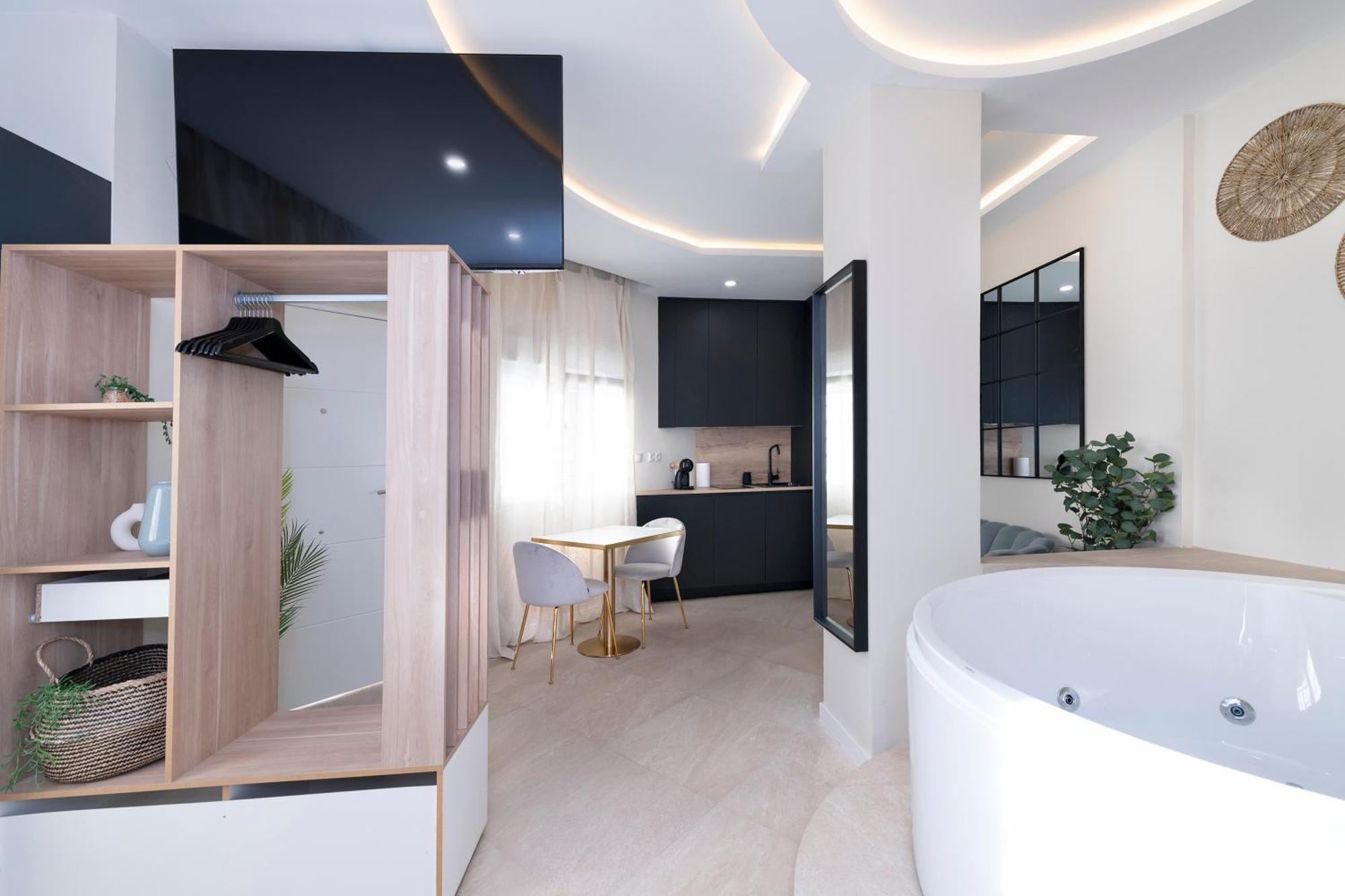 Malaga Boutique V.V Luxury Jacuzzy Appartement Buitenkant foto