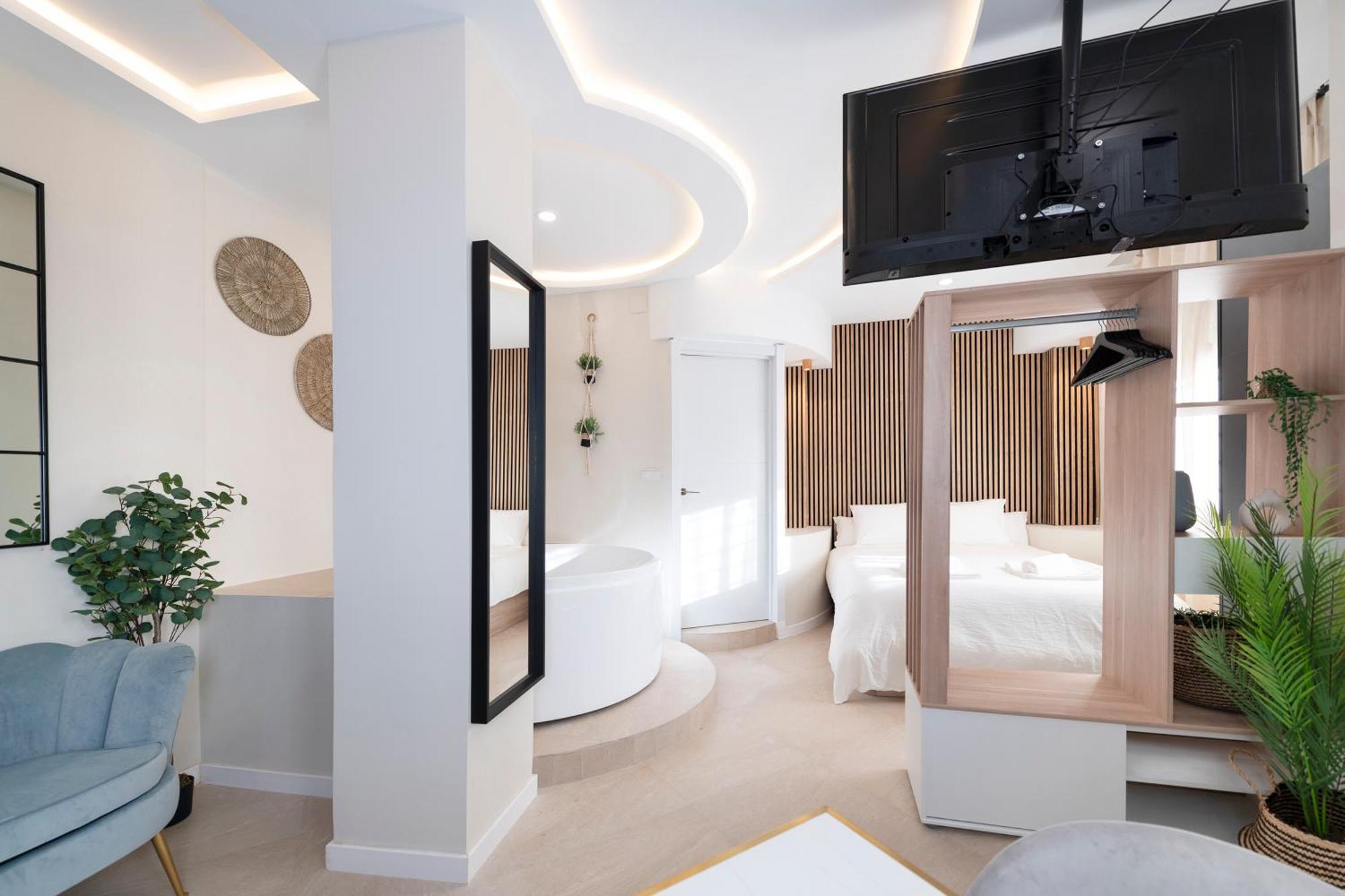 Malaga Boutique V.V Luxury Jacuzzy Appartement Buitenkant foto